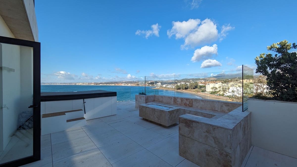 3 bedroom Studio for sale in Estepona with pool garage - € 5,000,000 (Ref: 8591660)