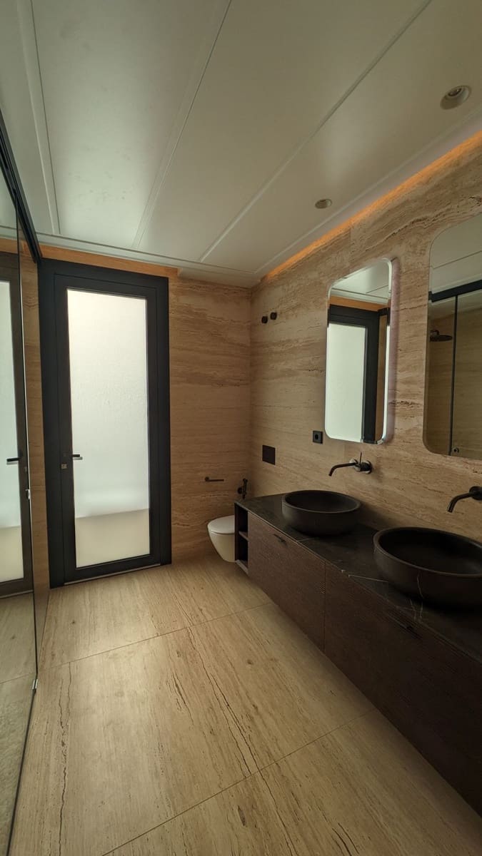 3 bedroom Studio for sale in Estepona with pool garage - € 5,000,000 (Ref: 8591660)