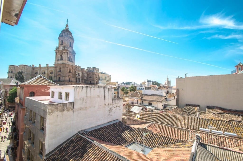 Kommersiell til salgs i Malaga by - € 3 800 000 (Ref: 8601404)