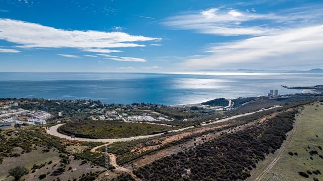 Grunde uden byggetilladelser til salg i Torreguadiaro, San Roque - € 3.500.000 (Ref: 8603425)