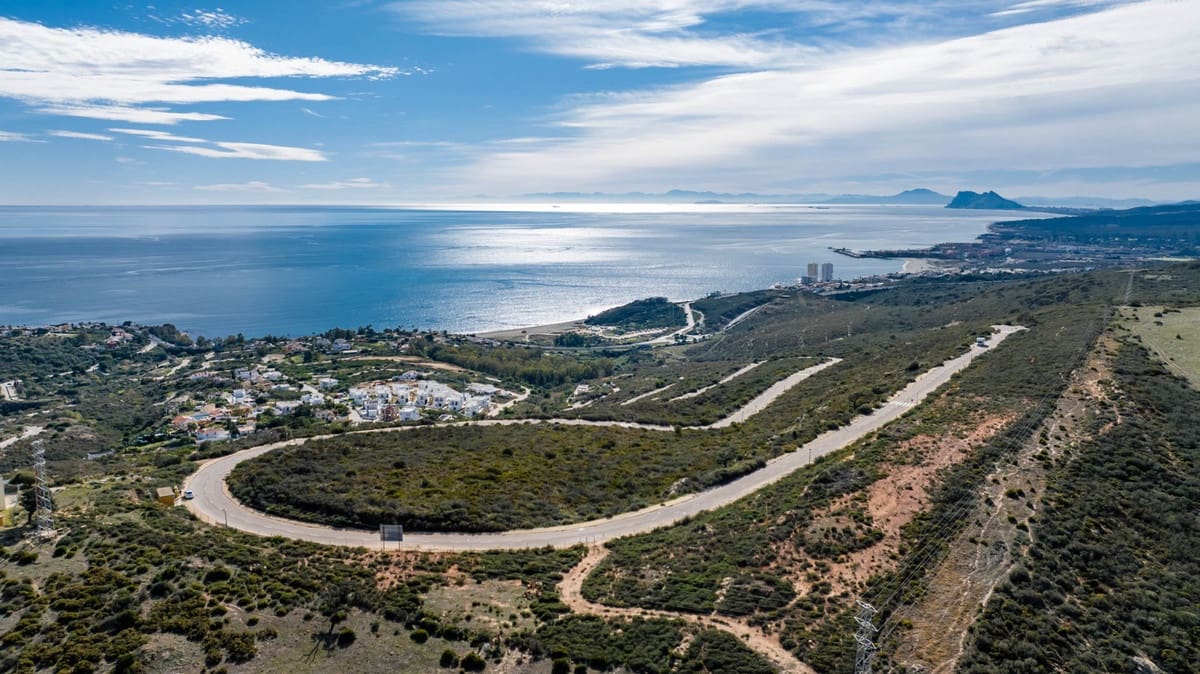 Terre non Aménagée à vendre à Torreguadiaro - 3 500 000 € (Ref: 8603425)