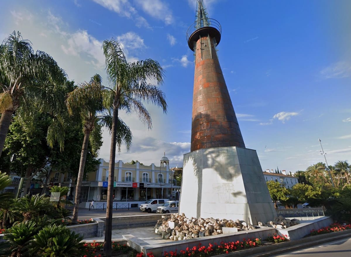 Ubebygd land til salgs i Marbella - € 8 500 000 (Ref: 8603429)