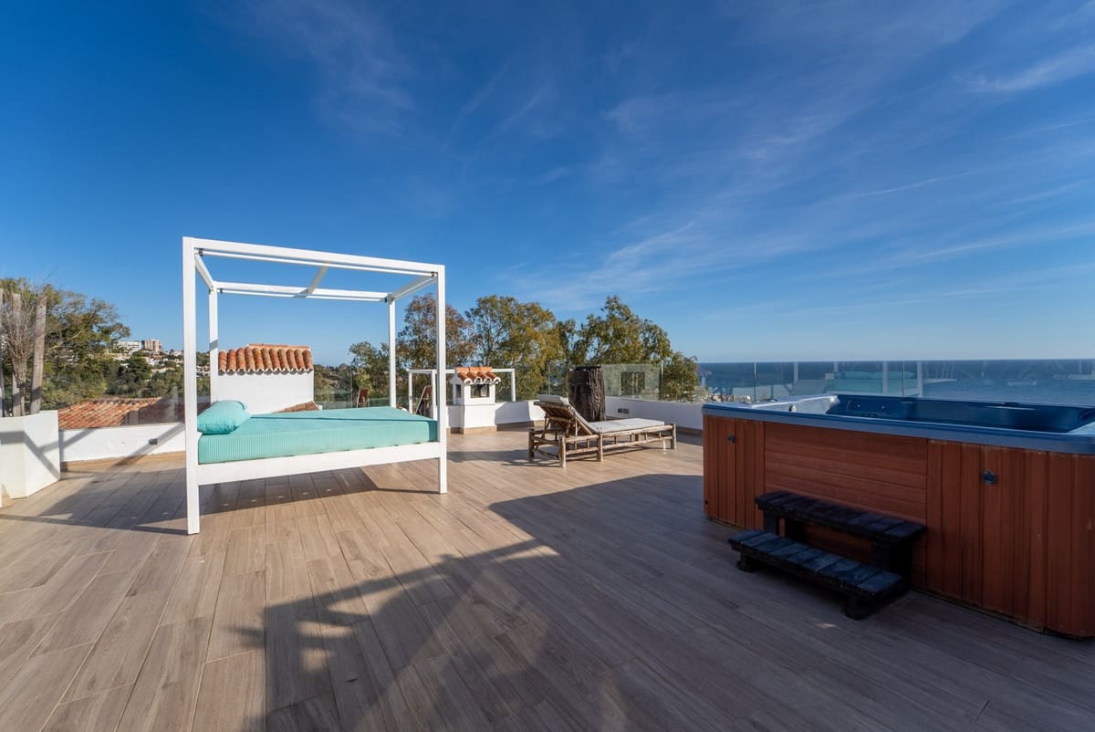 9 slaapkamer Villa te koop in Benalmadena met zwembad - € 4.995.000 (Ref: 8603457)