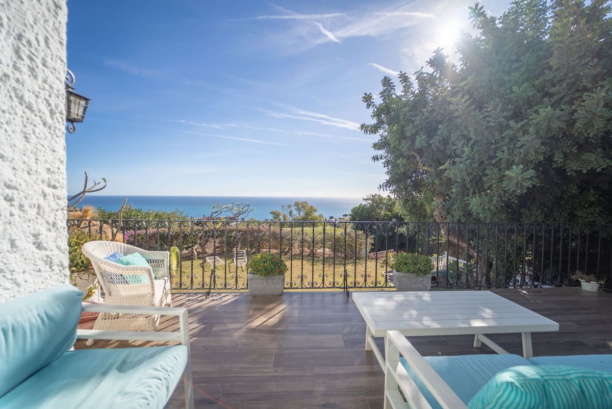 9 slaapkamer Villa te koop in Benalmadena met zwembad - € 4.995.000 (Ref: 8603457)