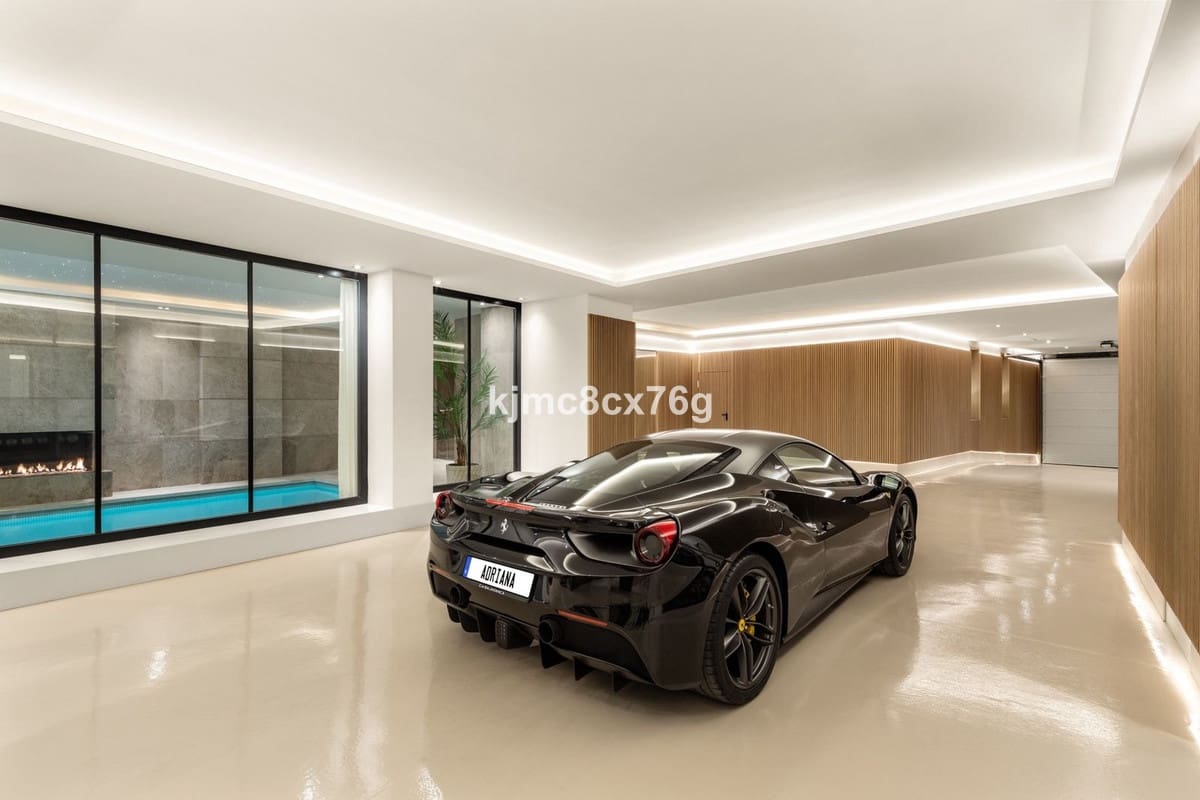 6 sypialnia Willa na sprzedaż w Nueva Andalucia - 15 450 000 € (Ref: 8603479)