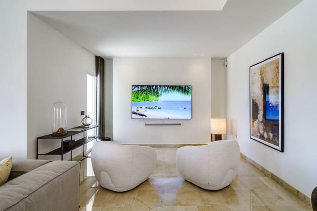 6 sovrum Villa till salu i Las Brisas, Marbella med pool - 3 700 000 € (Ref: 8634405)