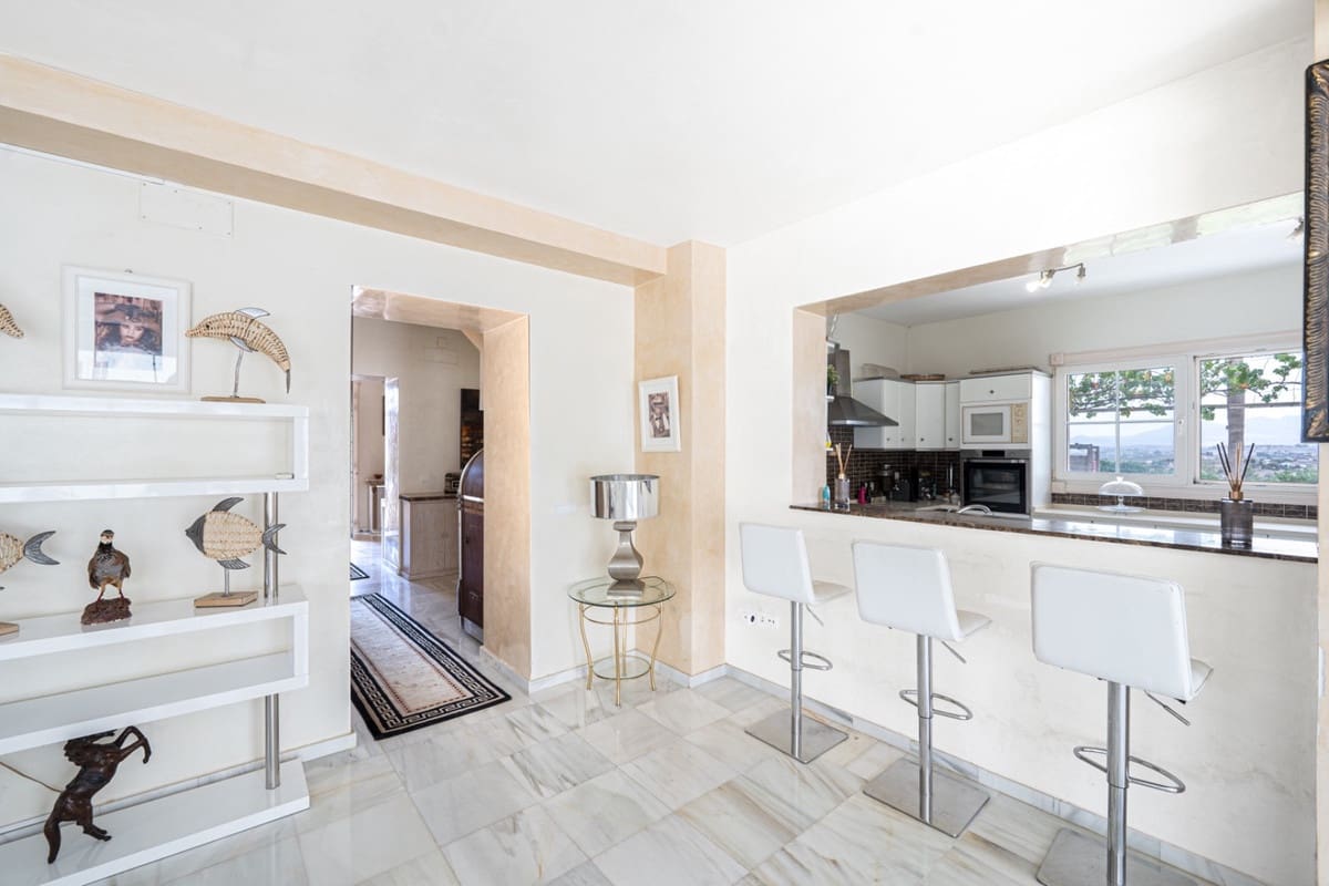 4 sypialnia Finka/Dom wiejski na sprzedaż w Pizarra z basenem - 3 150 000 € (Ref: 8634414)