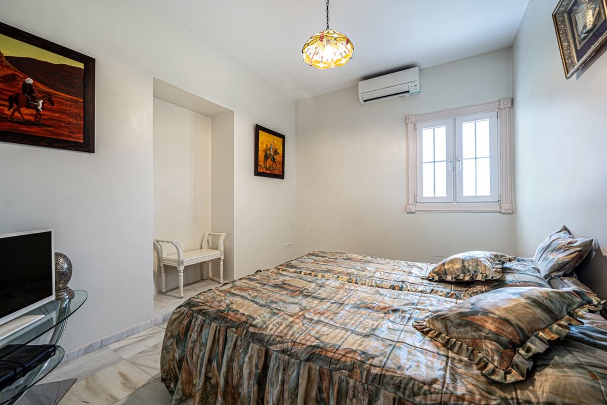 4 sypialnia Finka/Dom wiejski na sprzedaż w Pizarra z basenem - 3 150 000 € (Ref: 8634414)