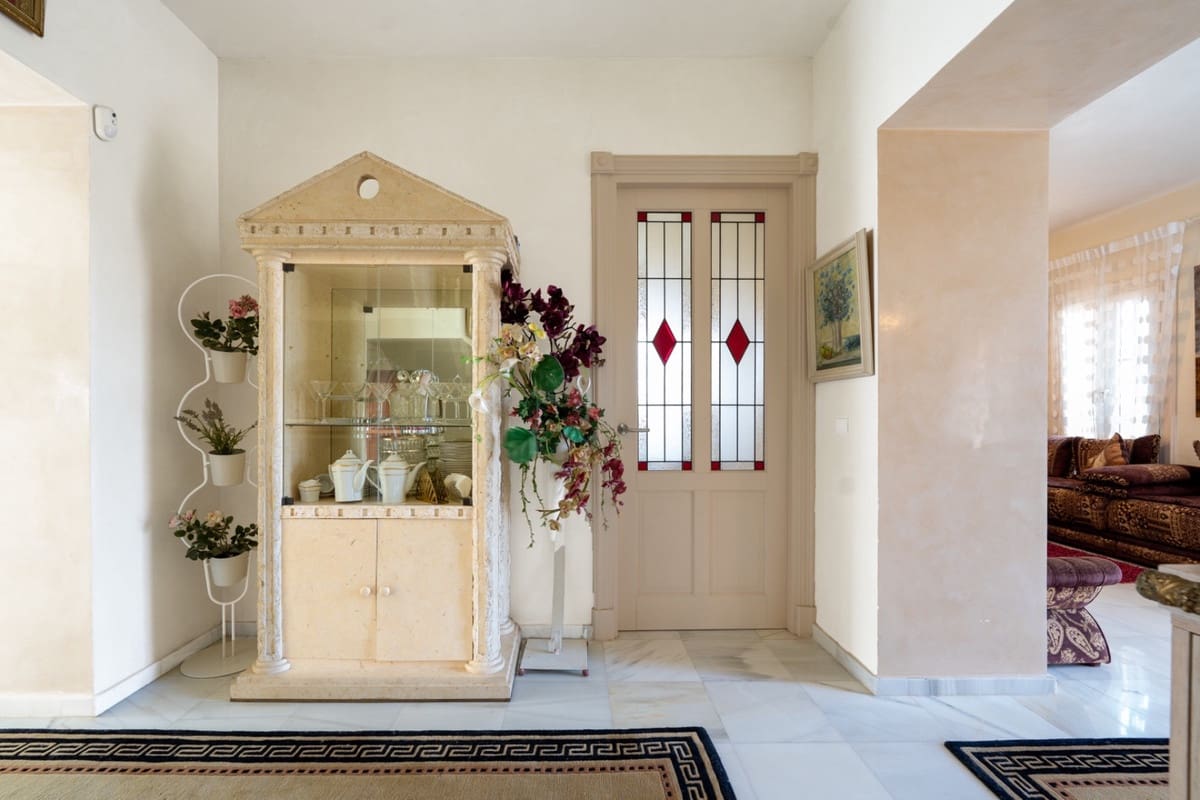 4 sypialnia Finka/Dom wiejski na sprzedaż w Pizarra z basenem - 3 150 000 € (Ref: 8634414)