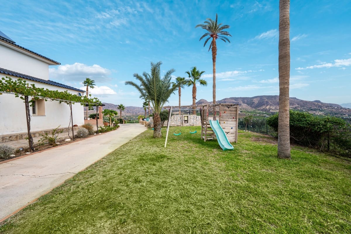 4 sypialnia Finka/Dom wiejski na sprzedaż w Pizarra z basenem - 3 150 000 € (Ref: 8634414)