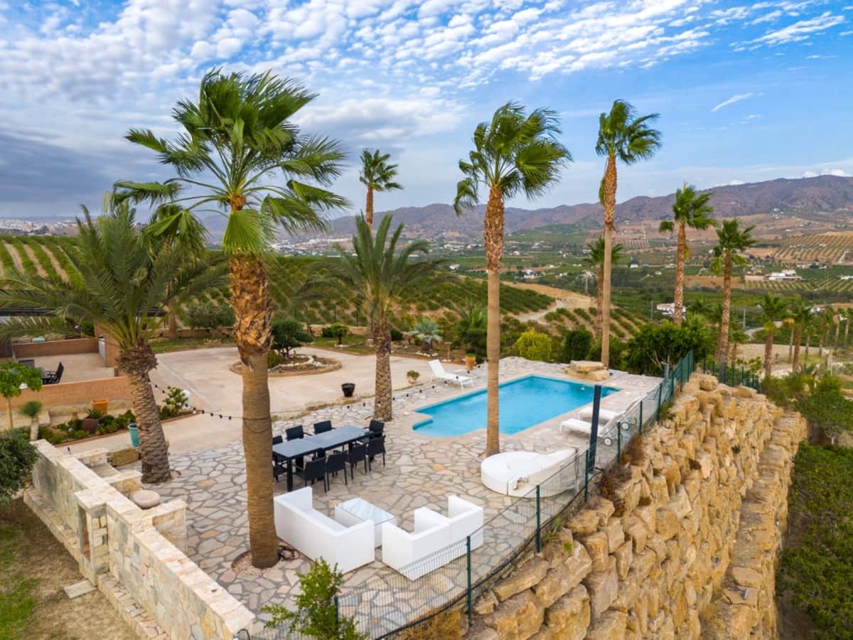 4 sypialnia Finka/Dom wiejski na sprzedaż w Pizarra z basenem - 3 150 000 € (Ref: 8634414)