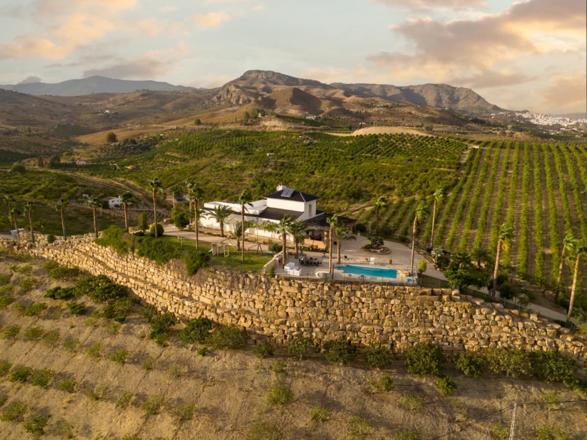 4 sypialnia Finka/Dom wiejski na sprzedaż w Pizarra z basenem - 3 150 000 € (Ref: 8634414)