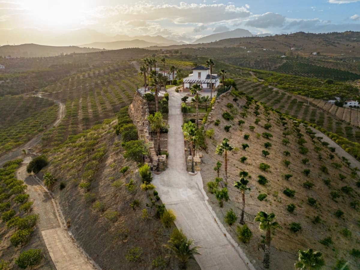 4 sypialnia Finka/Dom wiejski na sprzedaż w Pizarra z basenem - 3 150 000 € (Ref: 8634414)