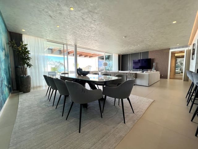 3 makuuhuone Kattohuoneisto myytävänä paikassa Casco Antiguo, Marbella mukana uima-altaan 
autotalli - 3 490 000 € (Ref: 8634418)