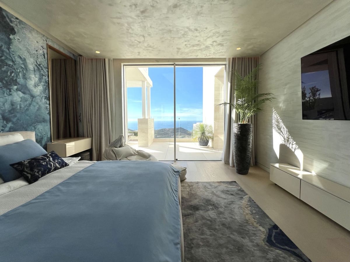 3 chambre Penthouse à vendre à Marbella avec piscine garage - 3 490 000 € (Ref: 8634418)