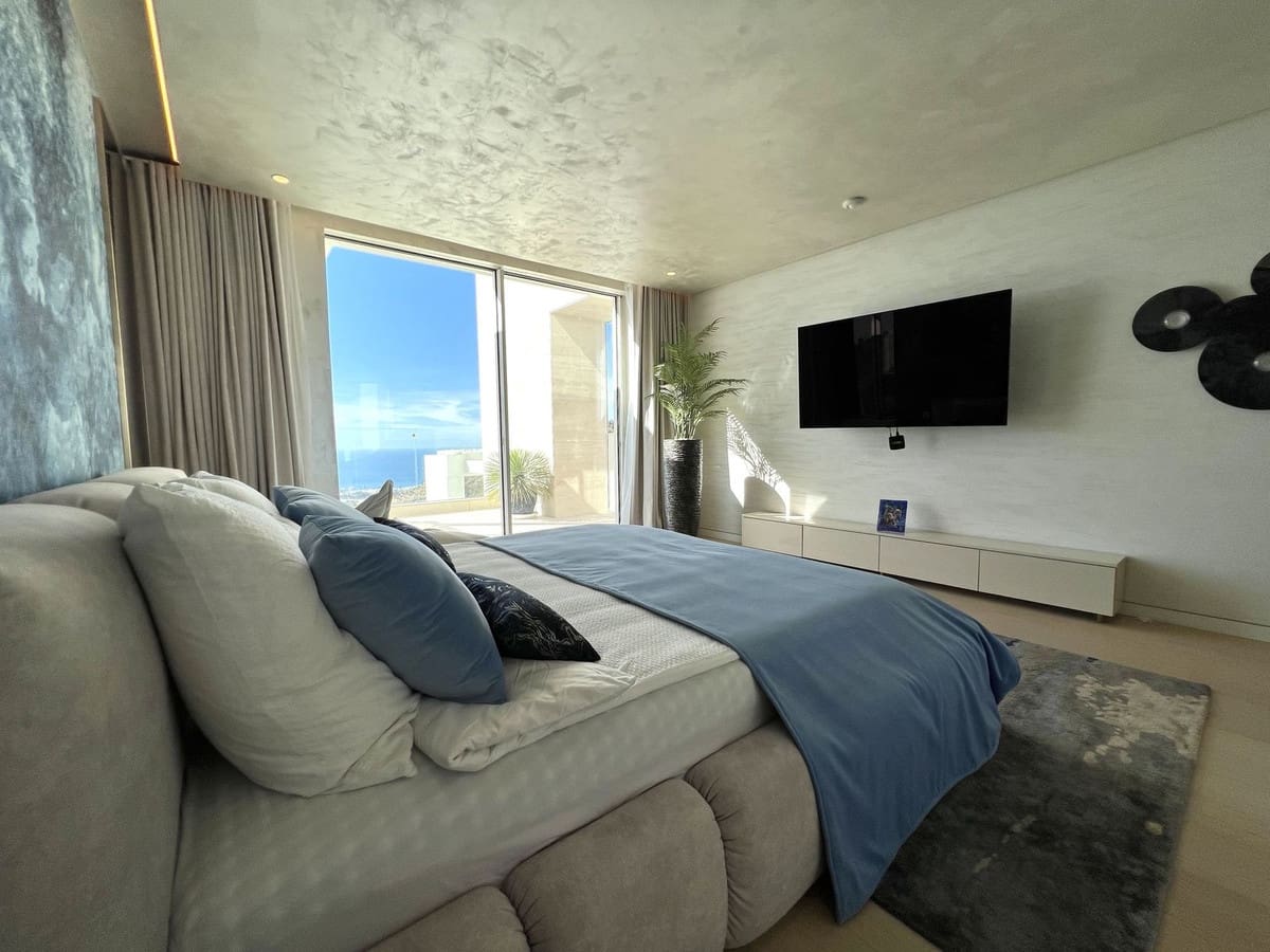 3 chambre Penthouse à vendre à Marbella avec piscine garage - 3 490 000 € (Ref: 8634418)