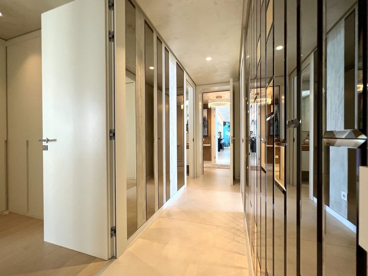 3 chambre Penthouse à vendre à Marbella avec piscine garage - 3 490 000 € (Ref: 8634418)