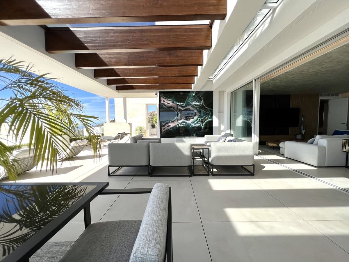 3 chambre Penthouse à vendre à Marbella avec piscine garage - 3 490 000 € (Ref: 8634418)