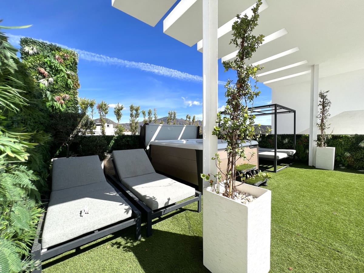 3 chambre Penthouse à vendre à Marbella avec piscine garage - 3 490 000 € (Ref: 8634418)