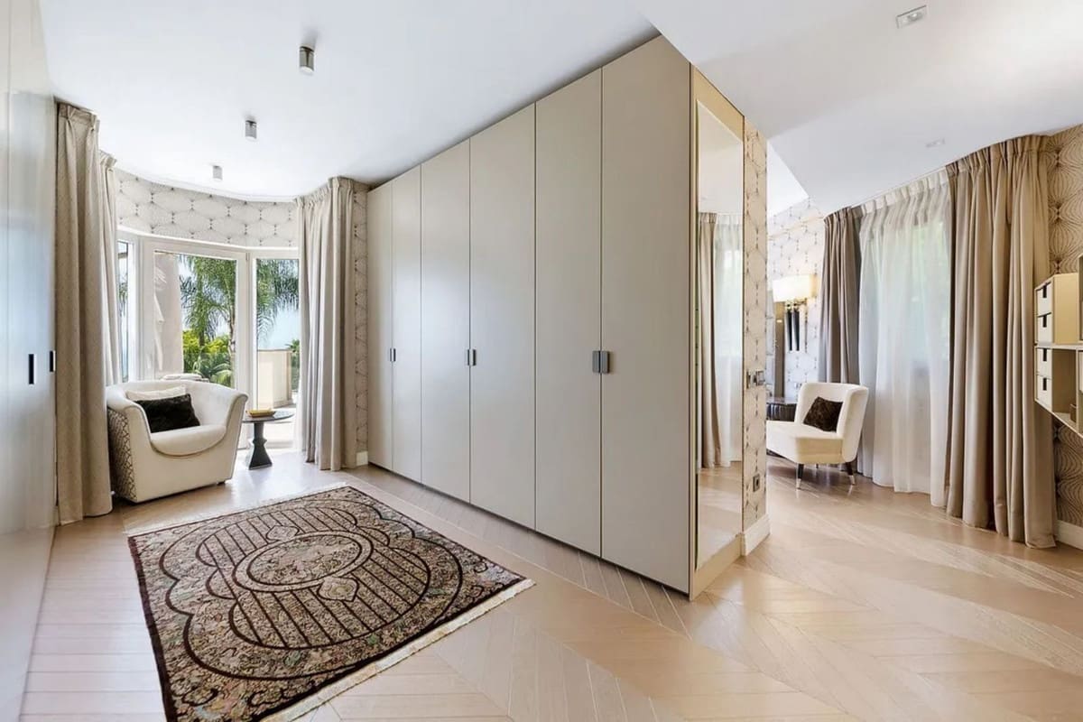 7 bedroom Villa for sale in Golden Mile with pool garage - € 11,000,000 (Ref: 8636347)