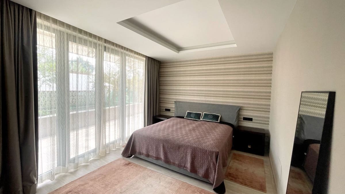 7 bedroom Villa for sale in Golden Mile with pool garage - € 11,000,000 (Ref: 8636347)