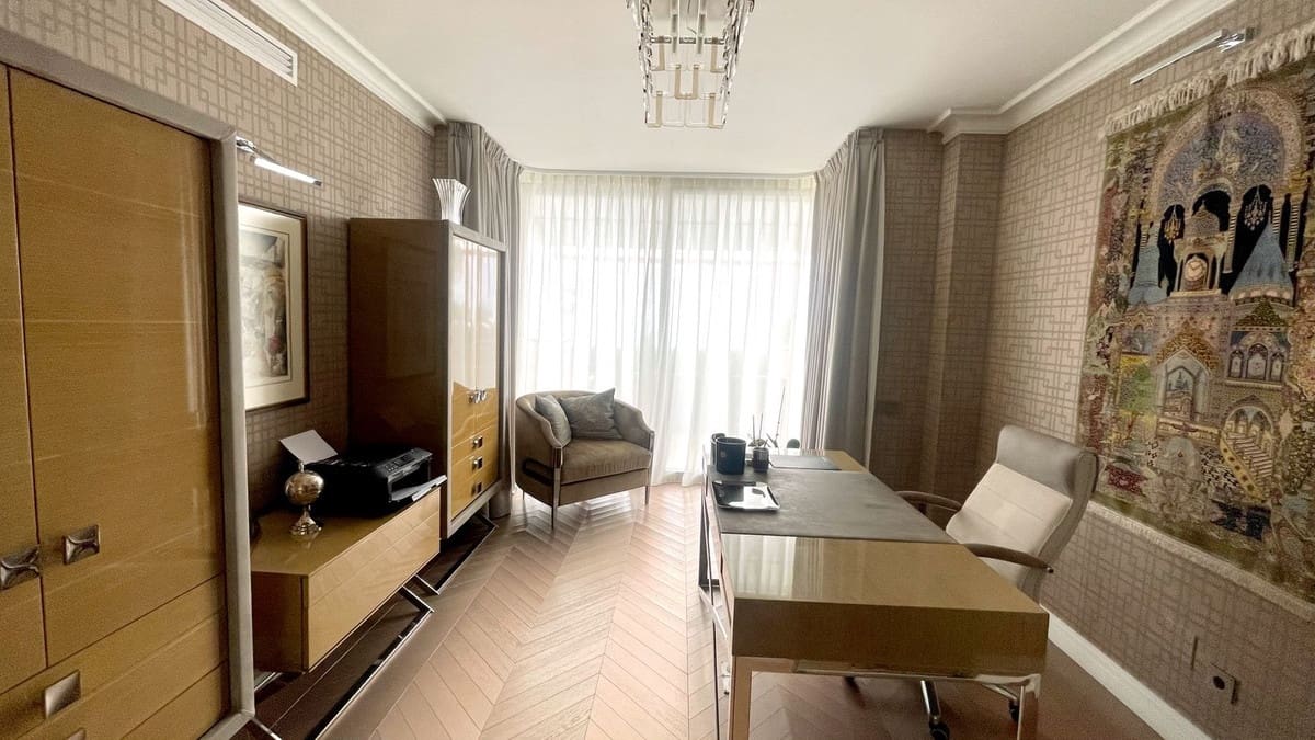 7 bedroom Villa for sale in Golden Mile with pool garage - € 11,000,000 (Ref: 8636347)