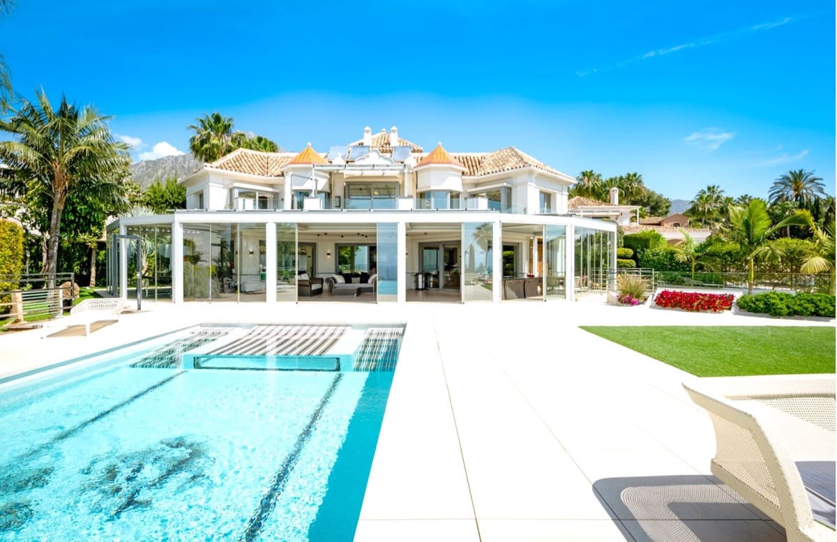 7 bedroom Villa for sale in Golden Mile with pool garage - € 11,000,000 (Ref: 8636347)