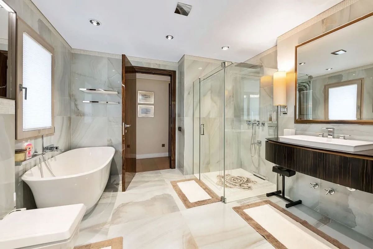 7 bedroom Villa for sale in Golden Mile with pool garage - € 11,000,000 (Ref: 8636347)