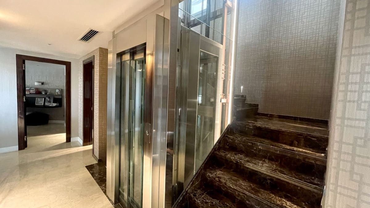 7 bedroom Villa for sale in Golden Mile with pool garage - € 11,000,000 (Ref: 8636347)