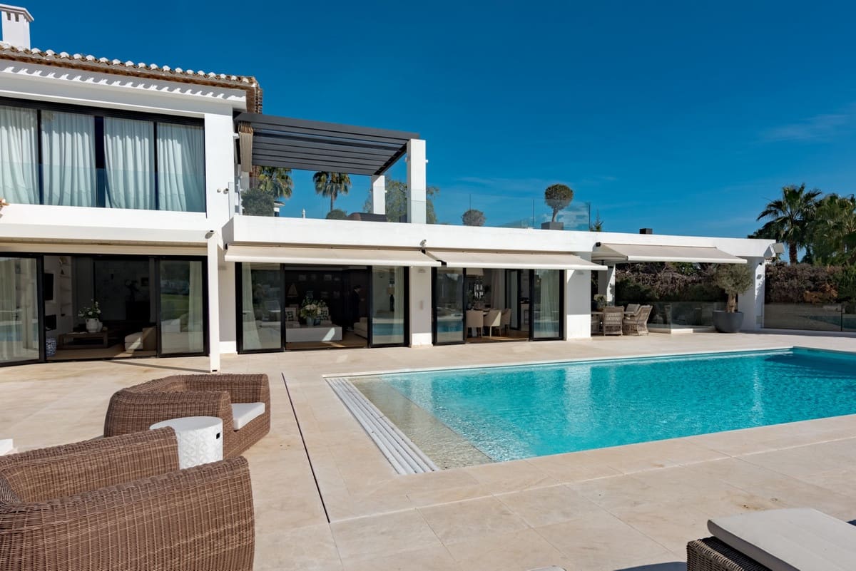 7 soverom Villa til salgs i Nueva Andalucia med svømmebasseng - € 6 990 000 (Ref: 8656249)