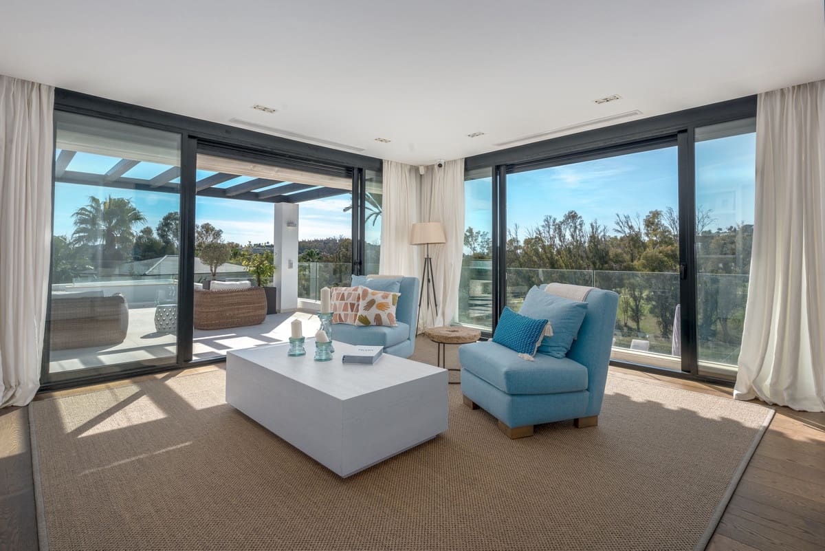 7 soverom Villa til salgs i Nueva Andalucia med svømmebasseng - € 6 990 000 (Ref: 8656249)