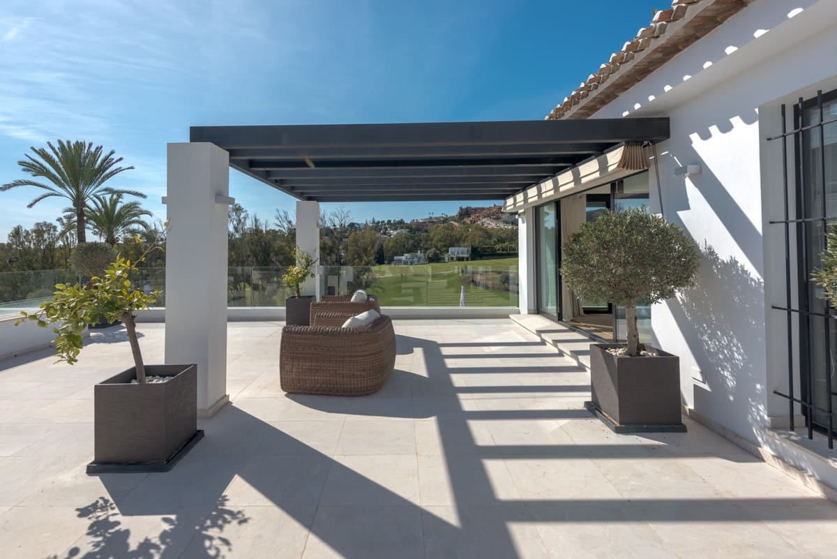 7 soverom Villa til salgs i Nueva Andalucia med svømmebasseng - € 6 990 000 (Ref: 8656249)