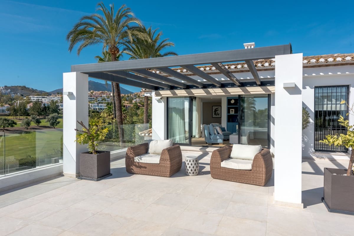 7 soverom Villa til salgs i Nueva Andalucia med svømmebasseng - € 6 990 000 (Ref: 8656249)