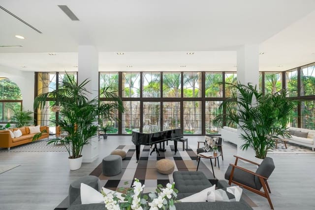 10 makuuhuone Huvila myytävänä paikassa Las Brisas, Marbella mukana uima-altaan 
autotalli - 15 000 000 € (Ref: 8684735)