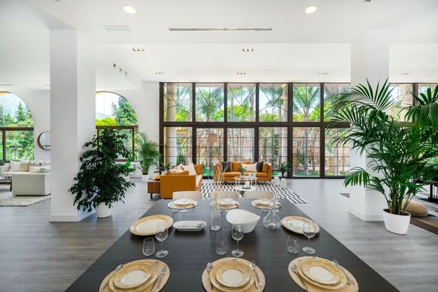 10 makuuhuone Huvila myytävänä paikassa Las Brisas, Marbella mukana uima-altaan 
autotalli - 15 000 000 € (Ref: 8684735)