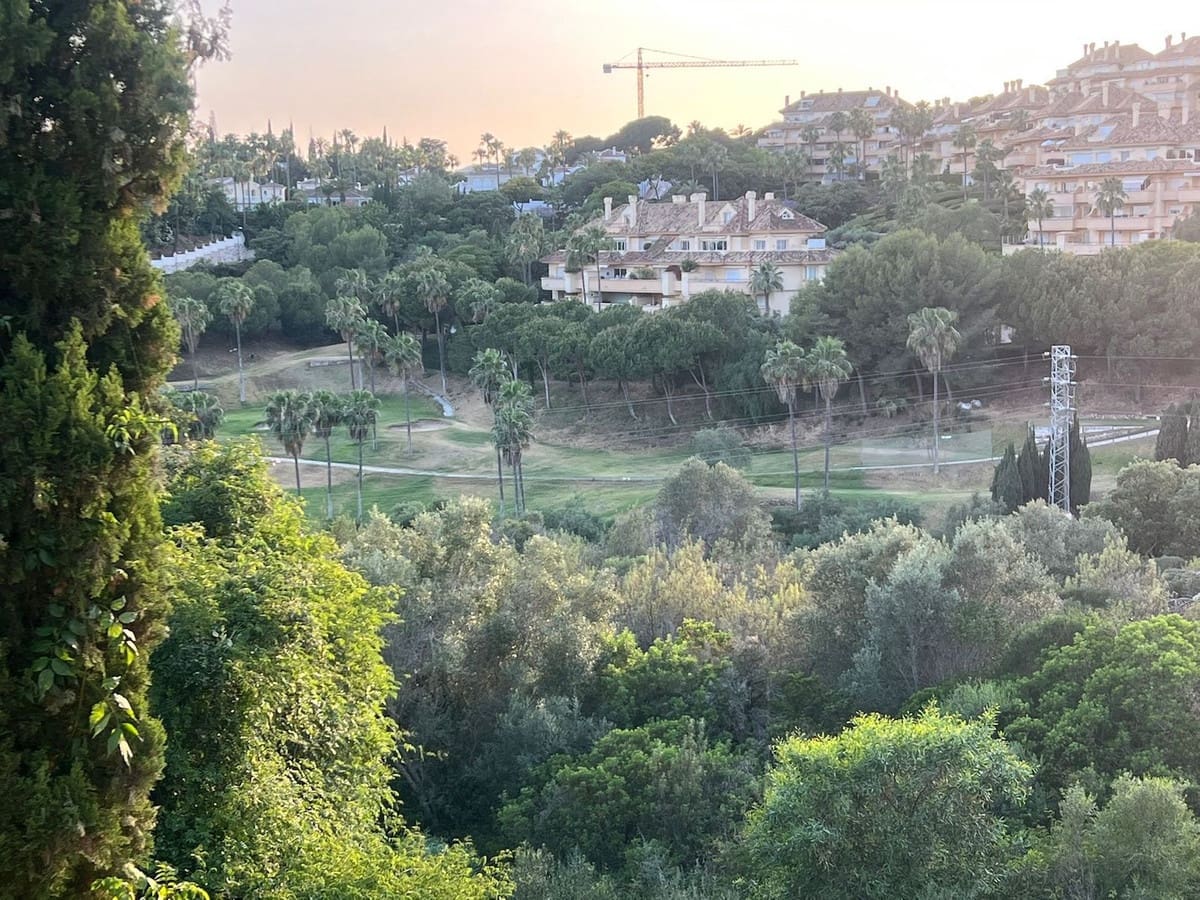 6 sypialnia Willa na sprzedaż w Elviria z basenem garażem - 3 000 000 € (Ref: 8684740)