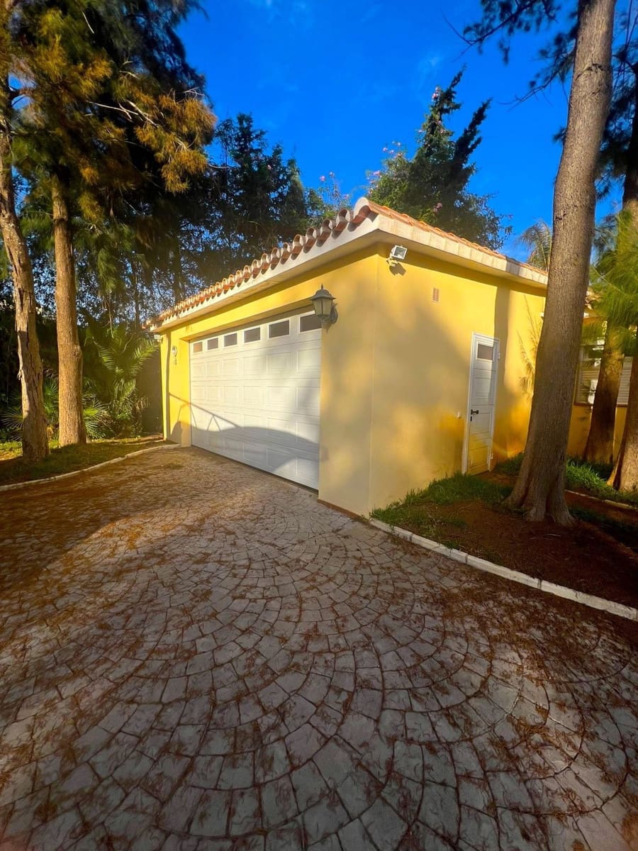 6 sypialnia Willa na sprzedaż w Elviria z basenem garażem - 3 000 000 € (Ref: 8684740)