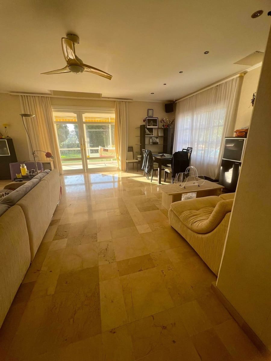 6 sypialnia Willa na sprzedaż w Elviria z basenem garażem - 3 000 000 € (Ref: 8684740)