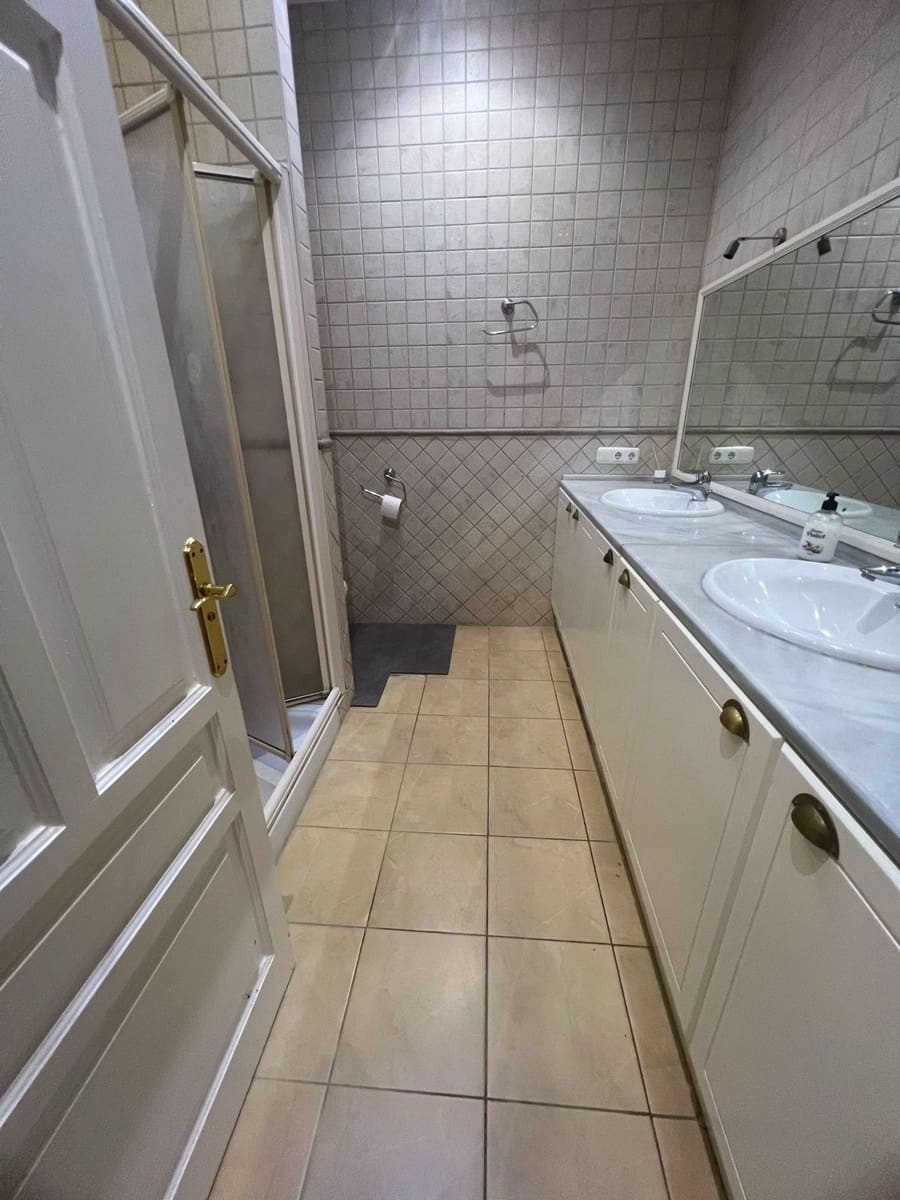 6 sypialnia Willa na sprzedaż w Elviria z basenem garażem - 3 000 000 € (Ref: 8684740)