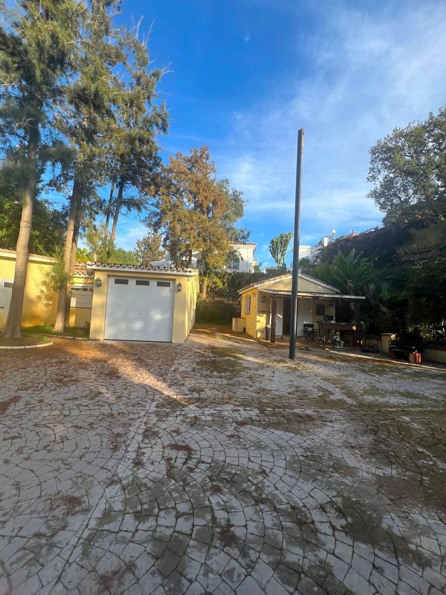 6 sypialnia Willa na sprzedaż w Elviria z basenem garażem - 3 000 000 € (Ref: 8684740)