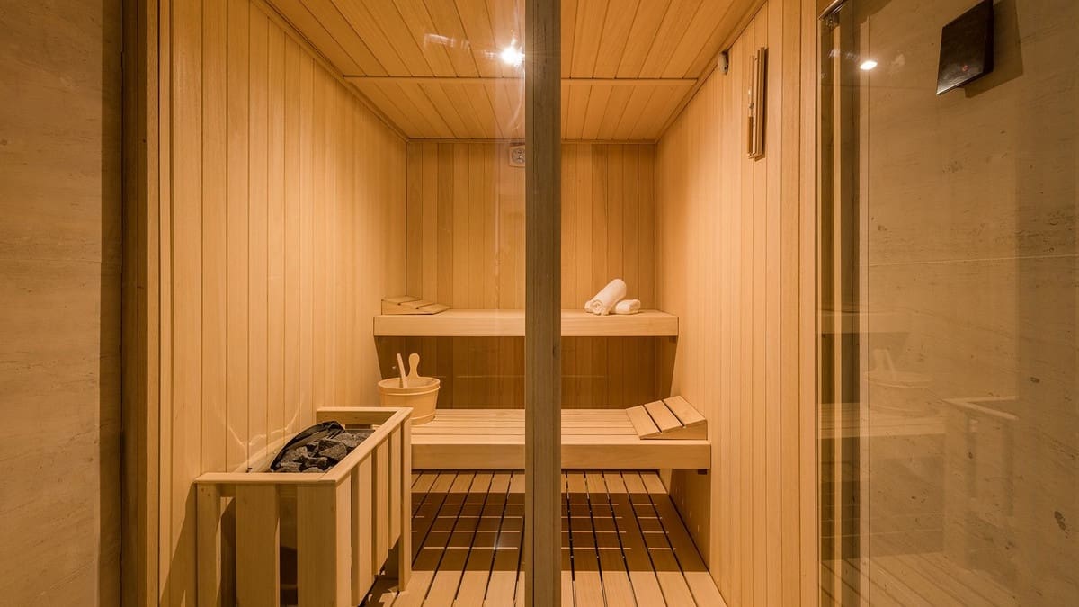 5 makuuhuone Huvila myytävänä paikassa Golden Mile mukana uima-altaan - 8 500 000 € (Ref: 8684752)