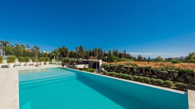 5 makuuhuone Huvila myytävänä paikassa La Carolina - Guadalpín, Marbella mukana uima-altaan - 8 500 000 € (Ref: 8684752)