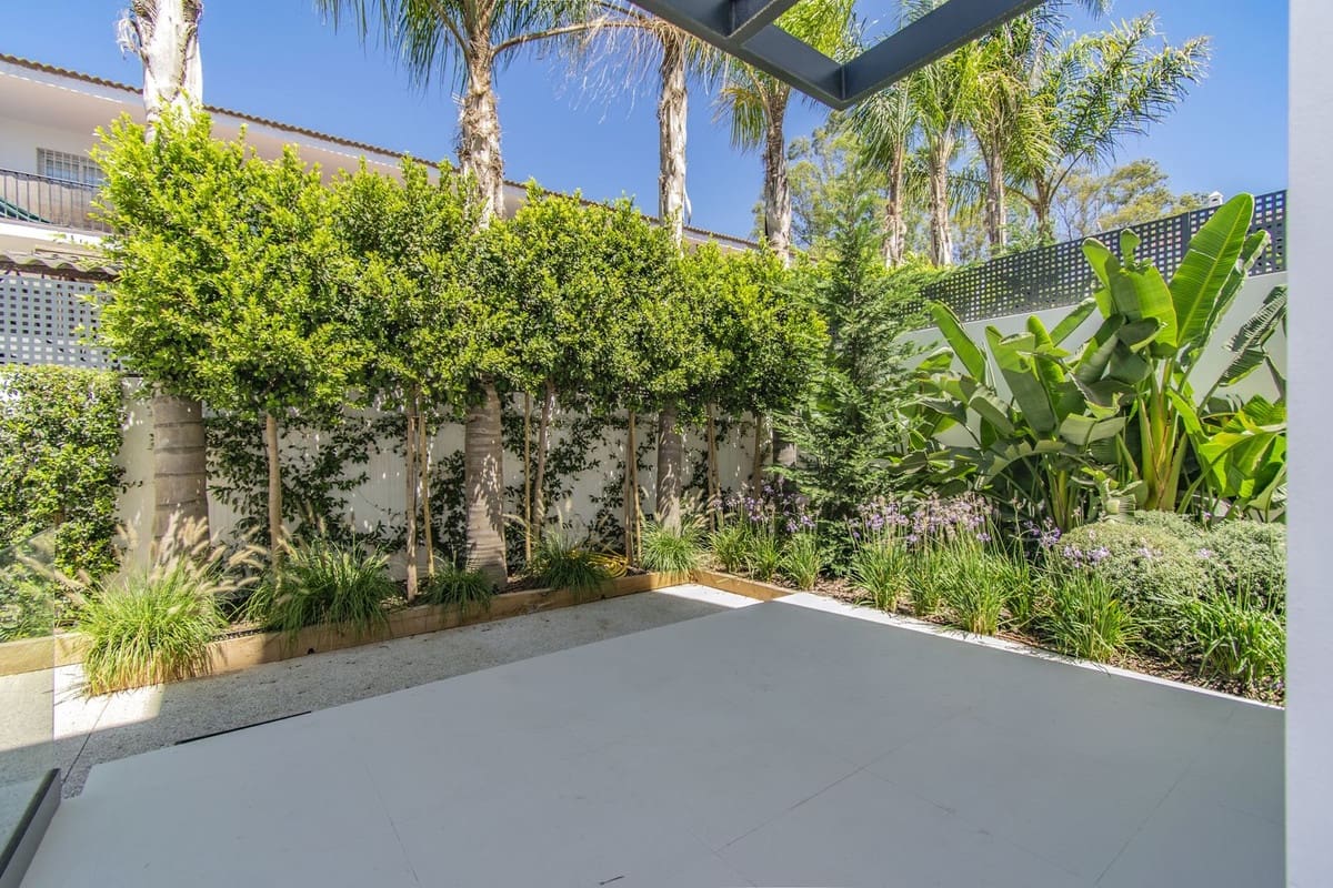 4 soverom Villa til salgs i Golden Mile med svømmebasseng garasje - € 3 750 000 (Ref: 8684781)