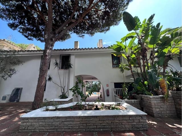 9 sypialnia Willa na sprzedaż w Cabopino, Marbella z basenem - 3 800 000 € (Ref: 8684787)