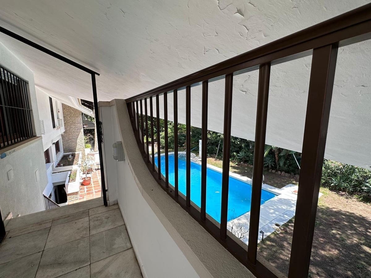 9 slaapkamer Villa te koop in Cabopino met zwembad - € 3.800.000 (Ref: 8684787)