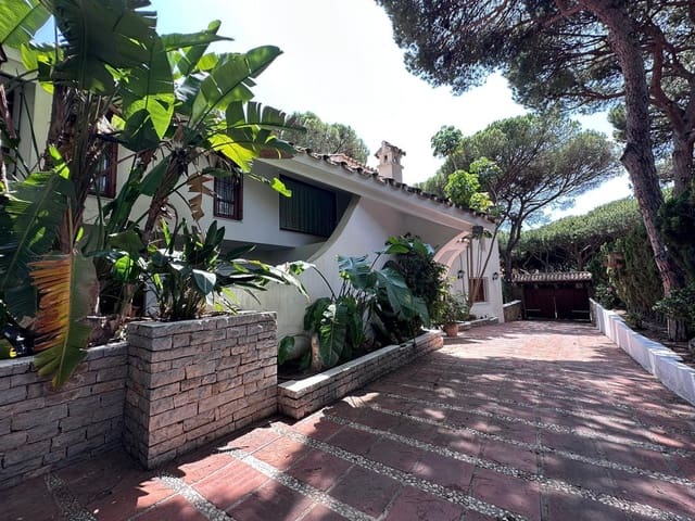 9 sypialnia Willa na sprzedaż w Cabopino, Marbella z basenem - 3 800 000 € (Ref: 8684787)