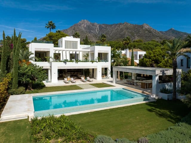 5 sypialnia Willa na sprzedaż w La Carolina - Guadalpín, Marbella z basenem - 12 950 000 € (Ref: 8684802)