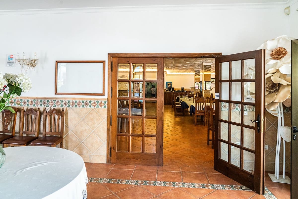 Teren niezagospodarowany na sprzedaż w Mijas - 3 200 000 € (Ref: 8684873)