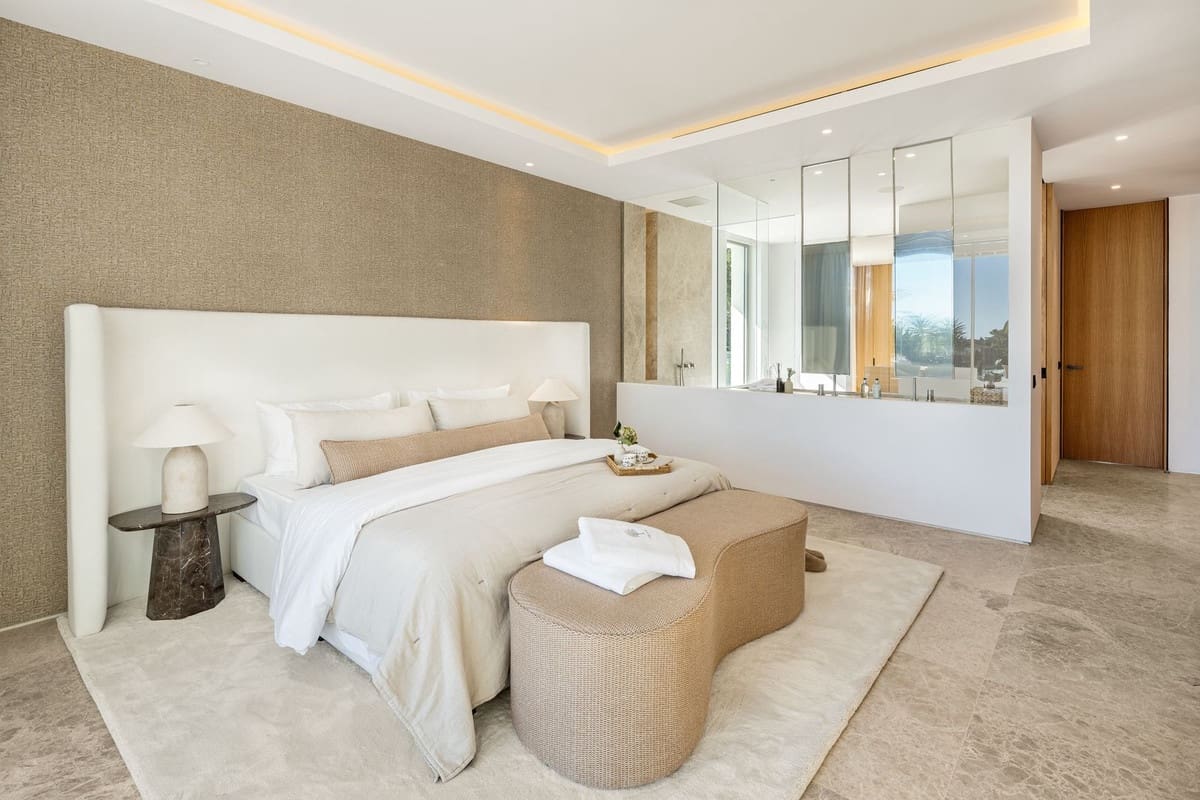 6 soveværelse Villa til salg i Nueva Andalucia med garage - € 10.950.000 (Ref: 8696526)