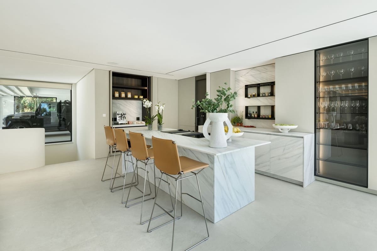 6 chambre Villa/Maison à vendre à Golden Mile avec piscine garage - 12 450 000 € (Ref: 8707658)